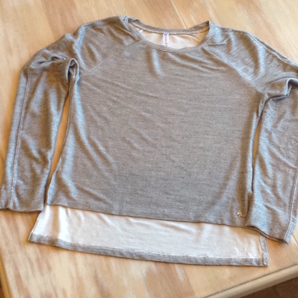 Fabletics high low long sleeve shirt